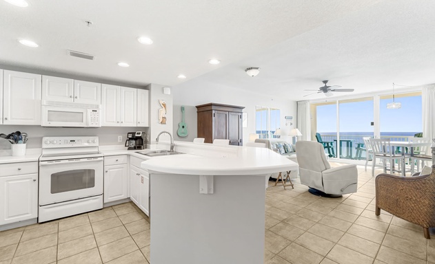 Majestic Beach Towers #2-1203 6