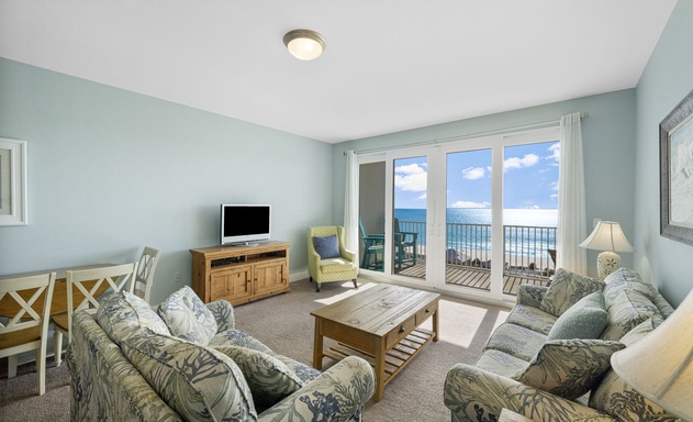 Laketown Wharf #1206