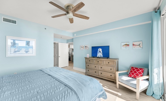 Laketown Wharf #0920 2