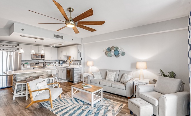 Laketown Wharf #0304 3