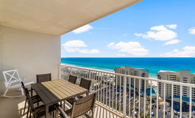 Laketown Wharf #1818 5