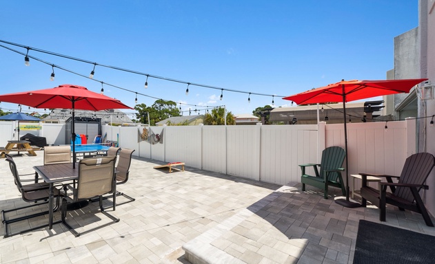 Mimi's Beach Bungalow 6