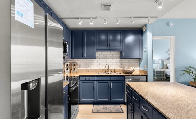 Laketown Wharf #1407 8