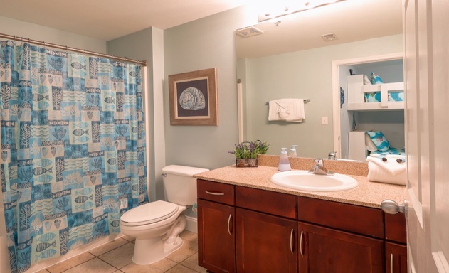 Laketown Wharf #1037 2
