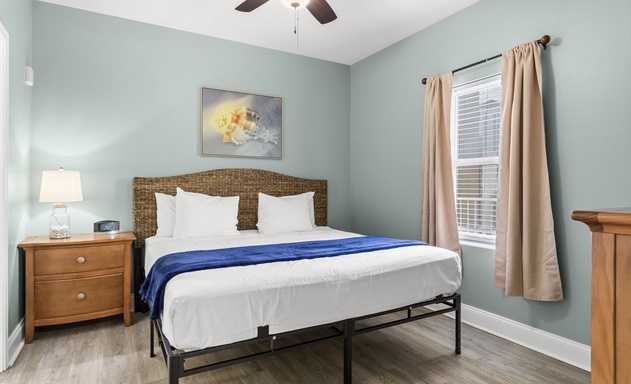 Laketown Wharf #1236 10