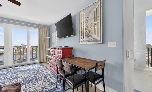 Laketown Wharf #0401 10