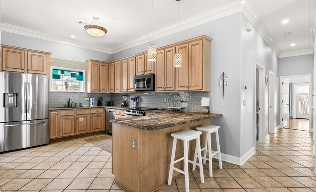 Paradise Escape 7