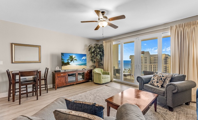 Laketown Wharf #0815