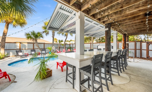 Ocean Street Retreat 10