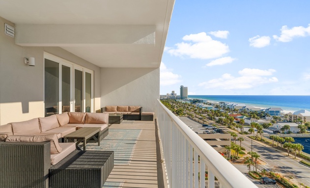 Laketown Wharf #0920 5
