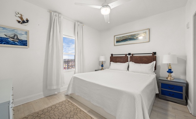 Laketown Wharf #1816 3
