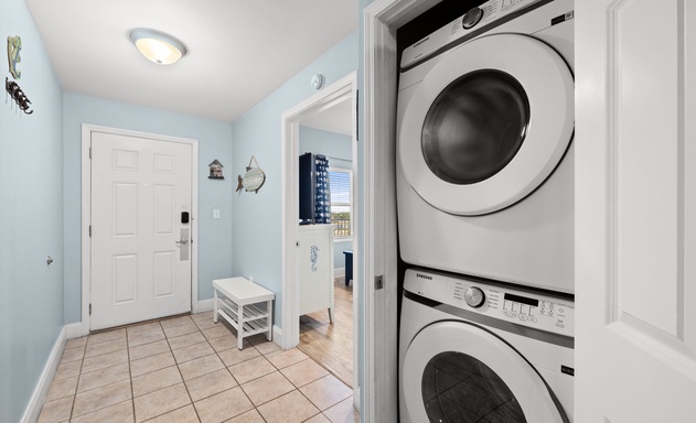 Laketown Wharf #1316 5