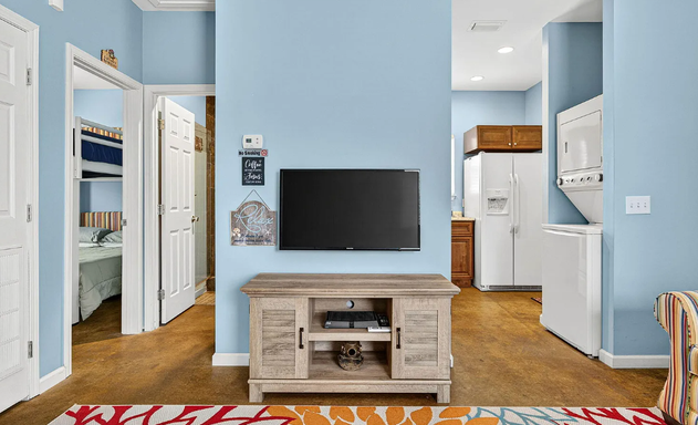 Singletary St Getaway 3