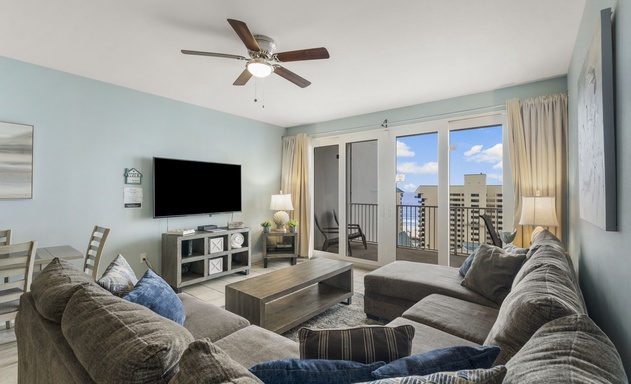 Laketown Wharf #1022 2