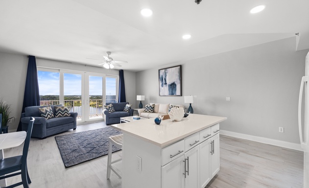Laketown Wharf #0935 2