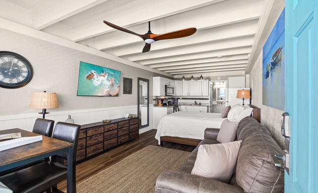 Fontainebleau Terrace #421 5