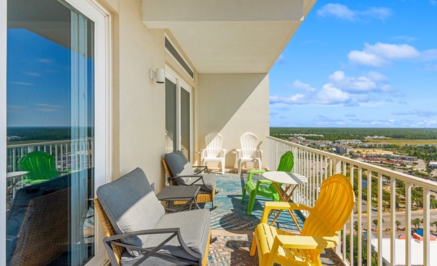 Laketown Wharf #2030 5
