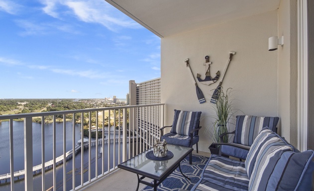 Laketown Wharf #1537 5