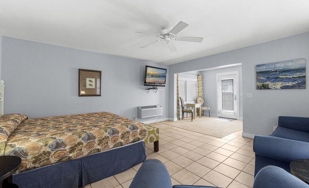 Salt Life Bungalow 4