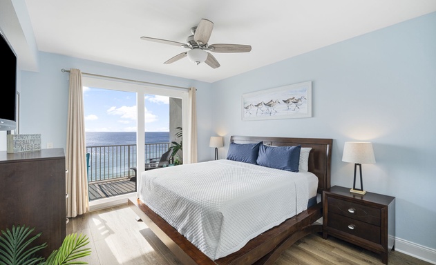 Laketown Wharf #1824 3