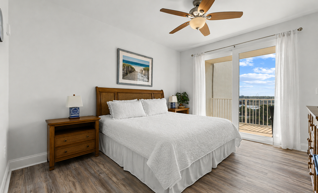 Laketown Wharf #732 10