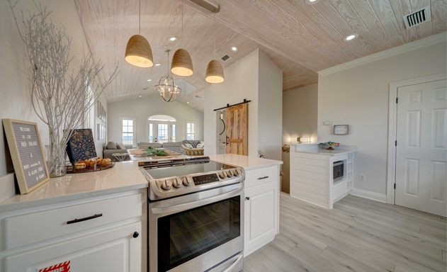 Summer Towne Cottages #16 9