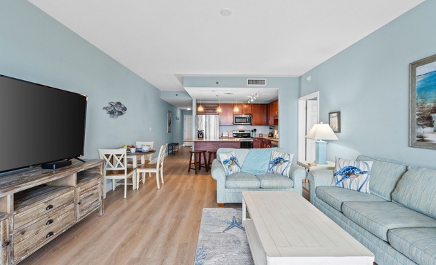 Laketown Wharf #0226 6