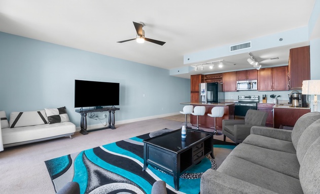 Laketown Wharf #1818 4