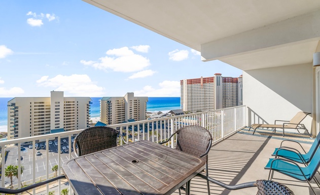 Laketown Wharf #1107 4