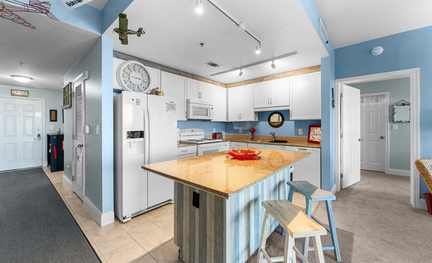 Laketown Wharf #1232 7