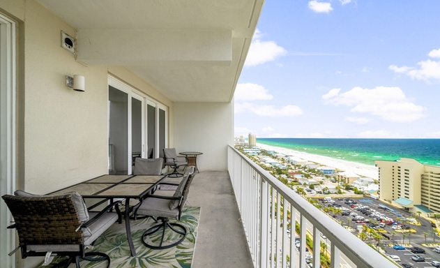 Laketown Wharf #1826 4