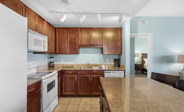 Laketown Wharf #0201 8