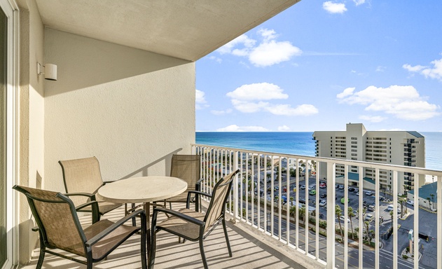 Laketown Wharf #1115