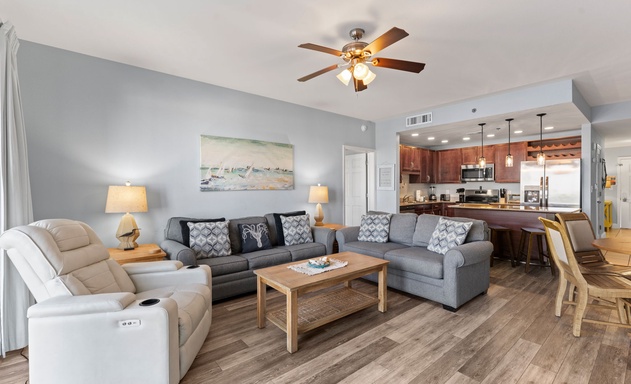 Laketown Wharf #0431 2