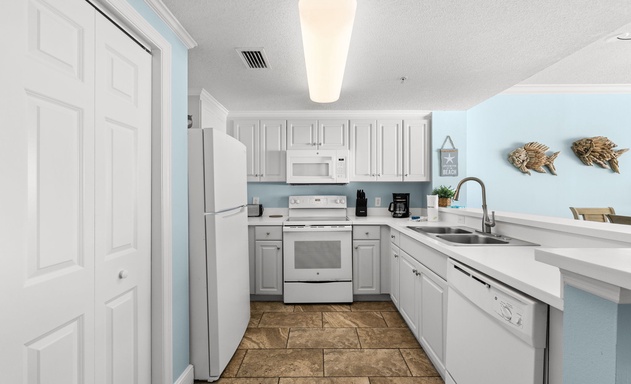 Majestic Beach Towers #1-1704 8