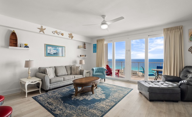 Laketown Wharf #1816