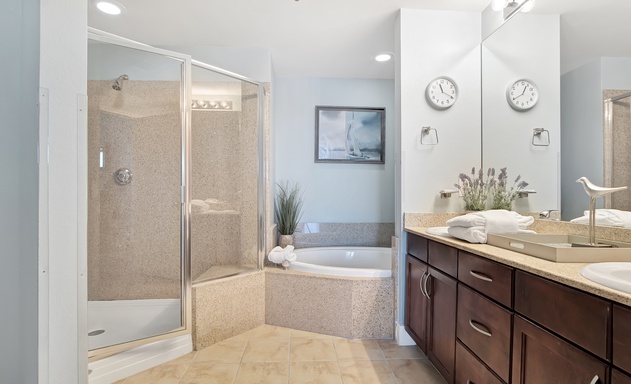 Laketown Wharf #0109 9