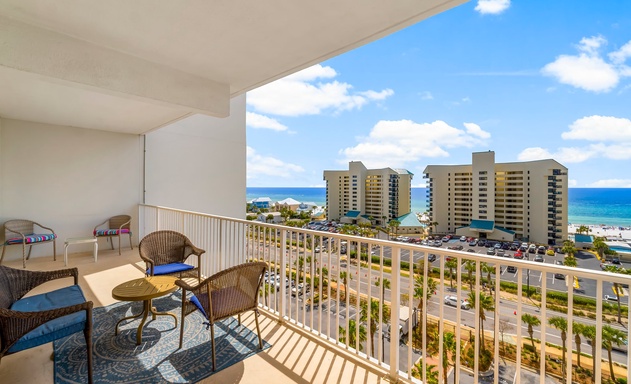 Laketown Wharf #0722 5