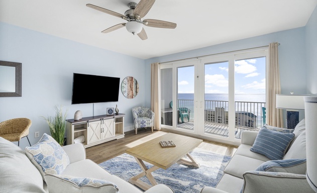 Laketown Wharf #1824