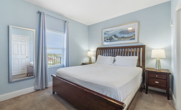 Laketown Wharf #1014 4