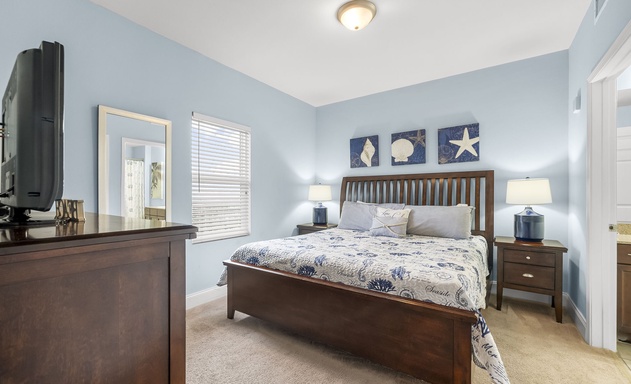 Laketown Wharf #1516 3