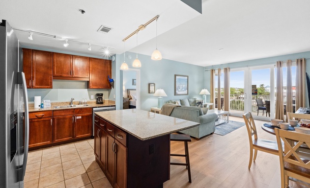 Laketown Wharf #0226 10