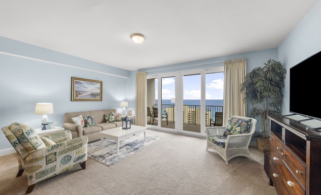 Laketown Wharf #1516 3