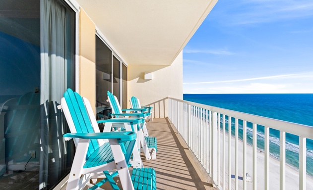 Majestic Beach Towers #1-1704 4