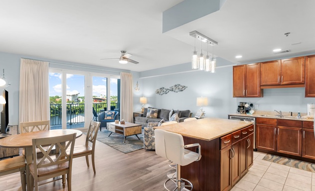 Laketown Wharf #0414 6