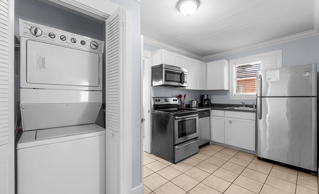 Salt Life Bungalow 7