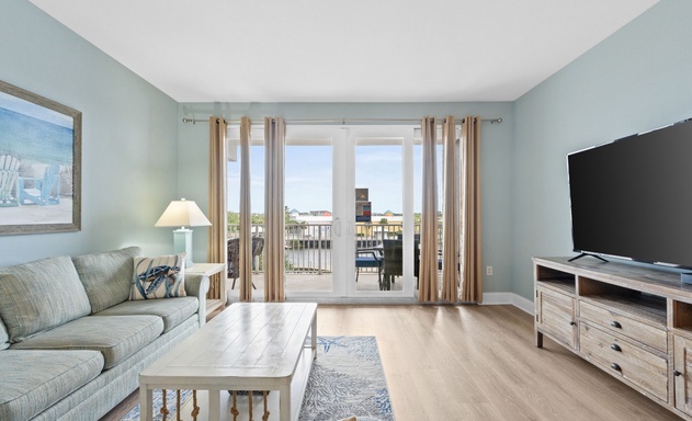 Laketown Wharf #0226