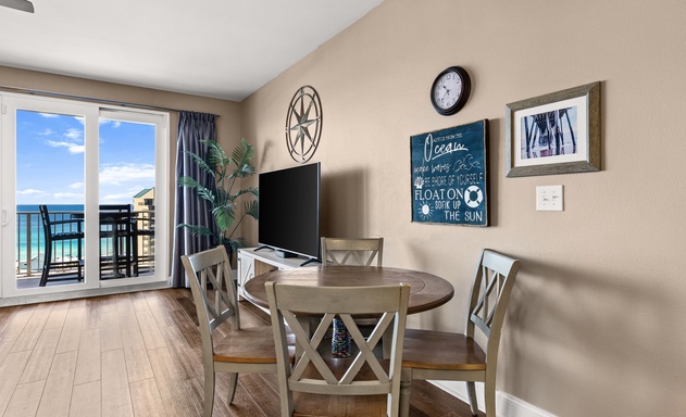Laketown Wharf #903 6