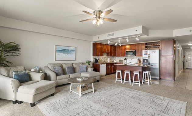 Laketown Wharf #0702 5