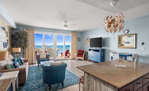 Laketown Wharf #1316 9